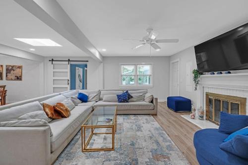 Wilmington House | Southern Storm - Modern Stay with Patio & Yard home