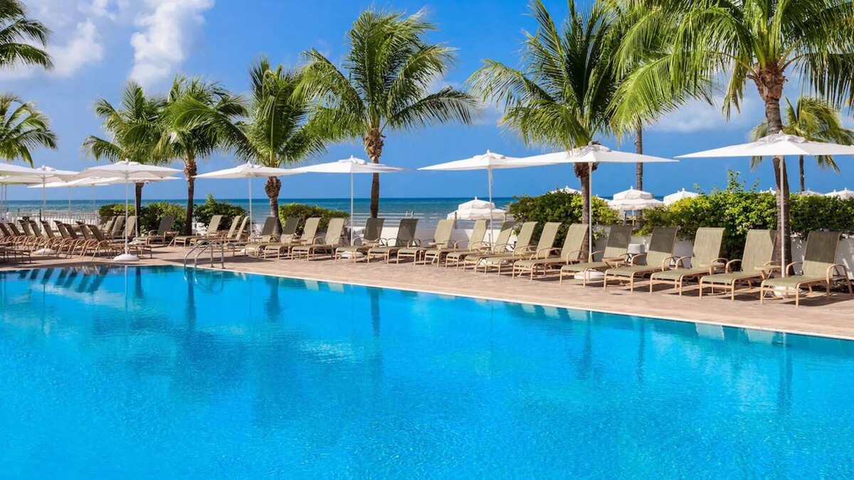 Uptown - Upper Duval Hotel | Southernmost Beach Resort, Avalon King, 3 Outdoor Pools & Beach access