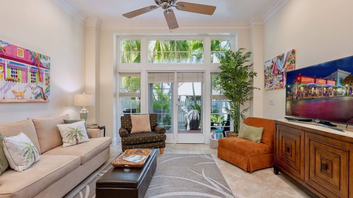 Truman Annex House | *SOUTHERNMOST PALMS @ THE ANNEX* Villa Near Duval & Beach + LAST KEY SERVICES.