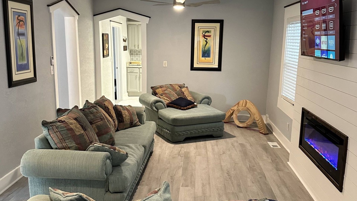 Wilmington Villa | Southside Villa “South Front District”