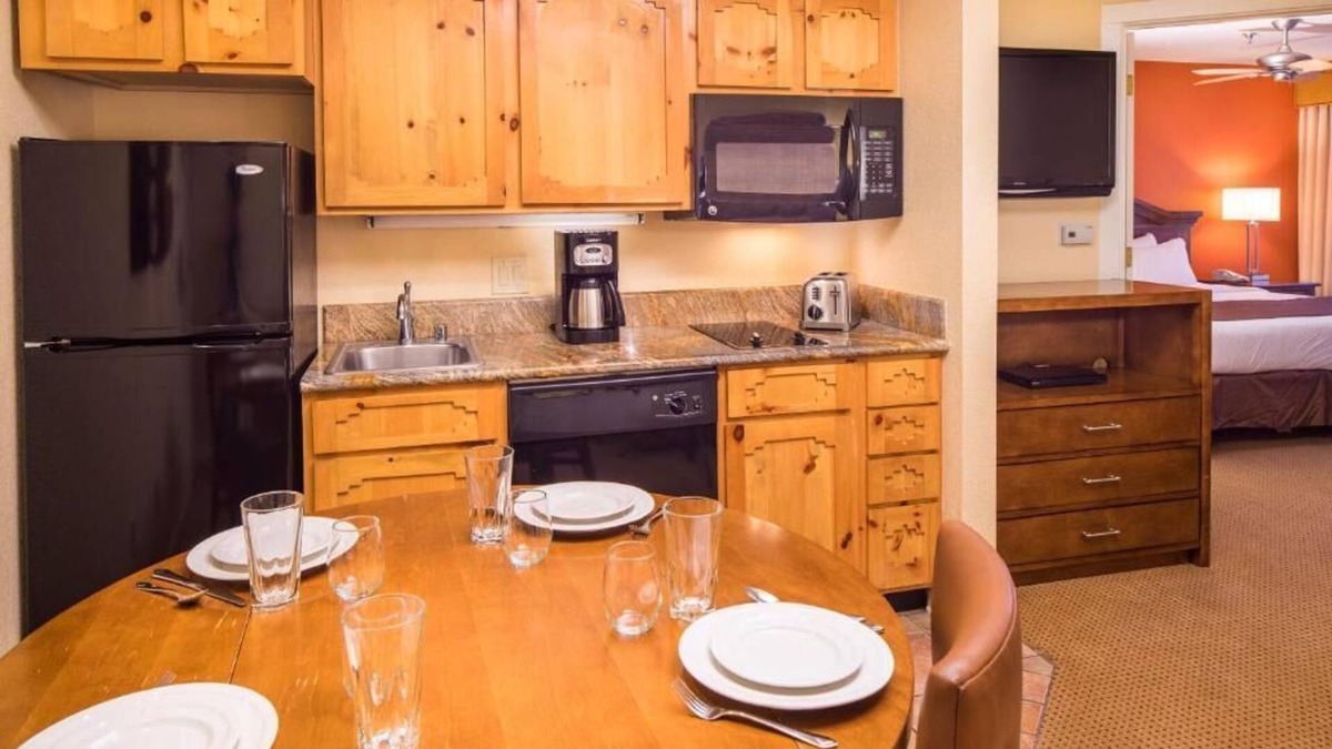 Northeast Santa Fe House | Southwest Getaway! Pool, Close to Santa Fe University of Art and Design