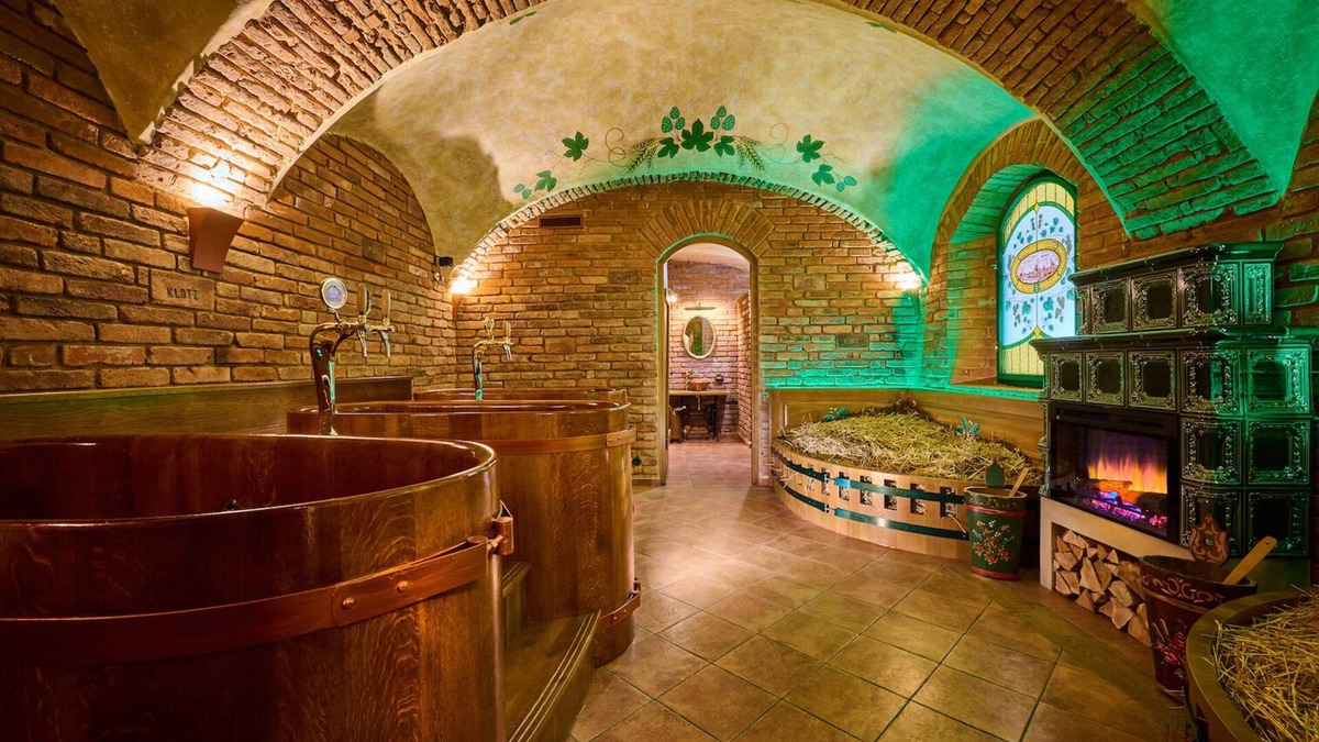 Plzen Bed & Breakfast | Spa Beerland - At The Golden Lamb