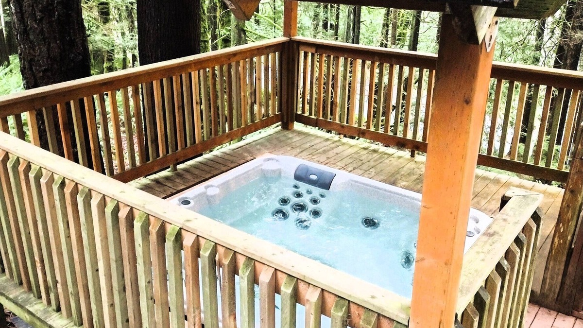 Sudden Valley House | SPA ESCAPE IN THE VALLEY!