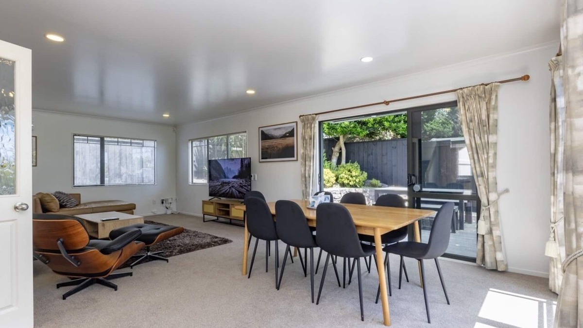 Greenlane - Ellerslie House | Spa, Movies, Pool table, Table tennis - Ellerslie!