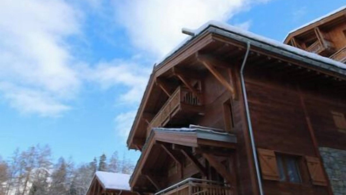 La Plagne-Tarentaise Apartment | Spacieux 8/10 Dans Chalet - Superbe VUE et Piscine - à 150 M DES Pistes