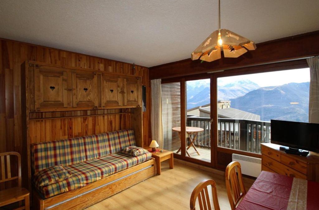 Auris Apartment | Spacieux studio cabine 6 pers, skis aux pieds à Auris - FR-1-297-274