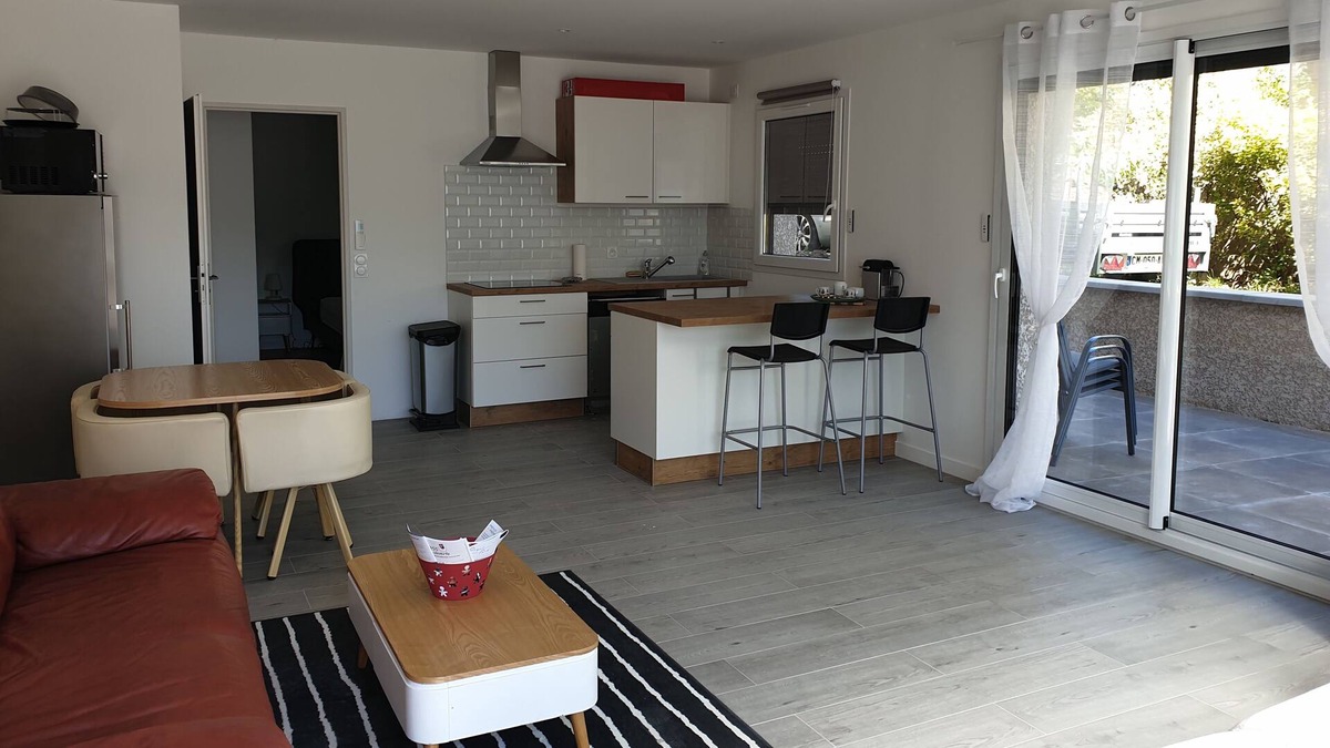 Maxilly-sur-Leman Apartment | Spacieux t2 Climatisé a Proximité des Plages