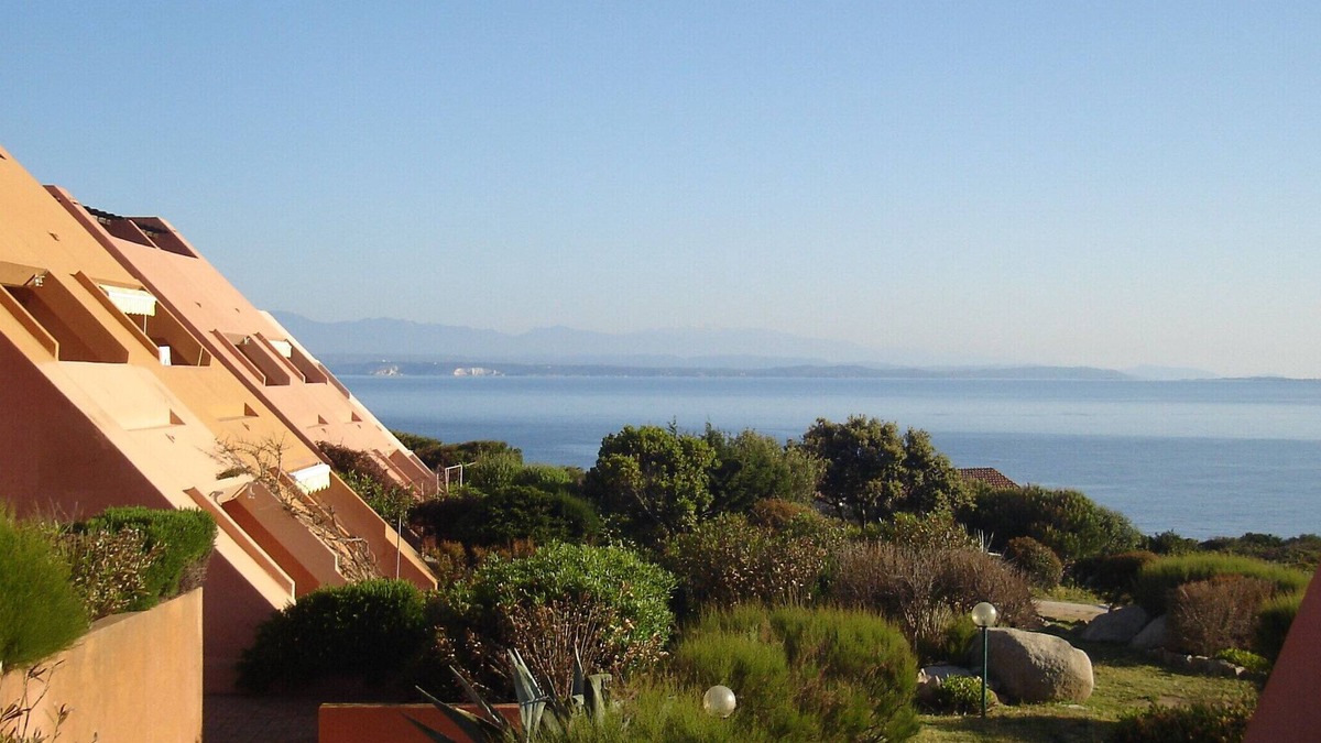 Terravecchia-Portoquadro Apartment | SPACIOUS HOUSE DIRECTLY ON THE SEA with free Wi-Fi