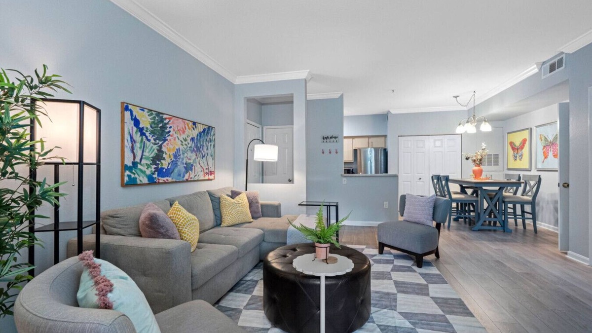 Clearwater Condo | Spacious 1 bedroom condo, walk to the water!