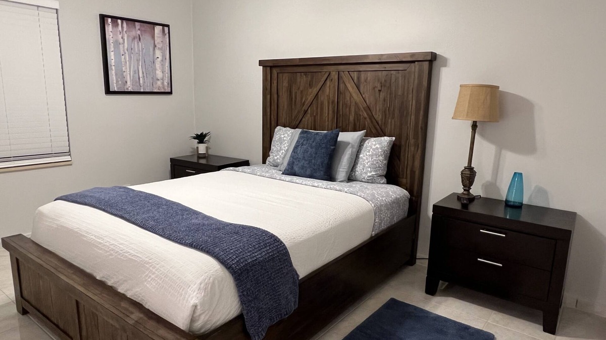 Wellington Villa | Spacious 1-bedroom just mins to WEF