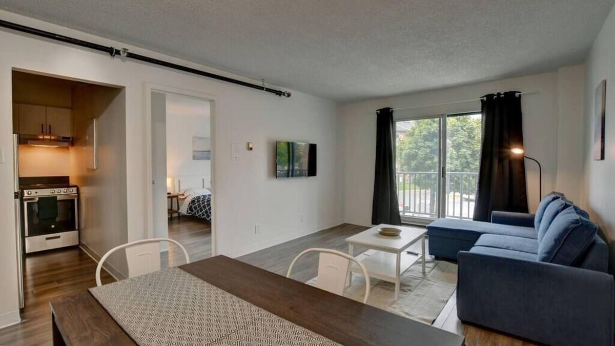 Laval Apartment | Spacious 1 bedroom, with balcony, Laval, all incl