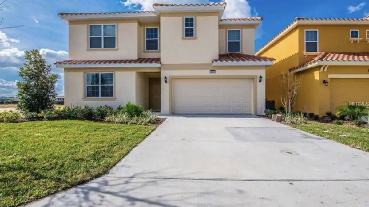 Sunridge Woods House | ⭐Spacious 10-BR Family Retreat Near Disney, Solterra Resort - Pool Spa, Game