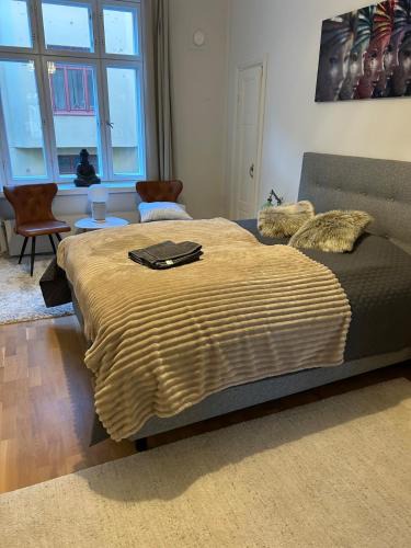 Ullanlinna Apartment | Spacious 110m2 family home