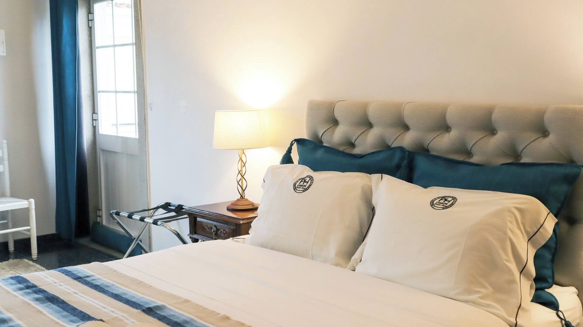 Seixal Apartment | Spacious 2 Bedroom Apartment near Lisbon