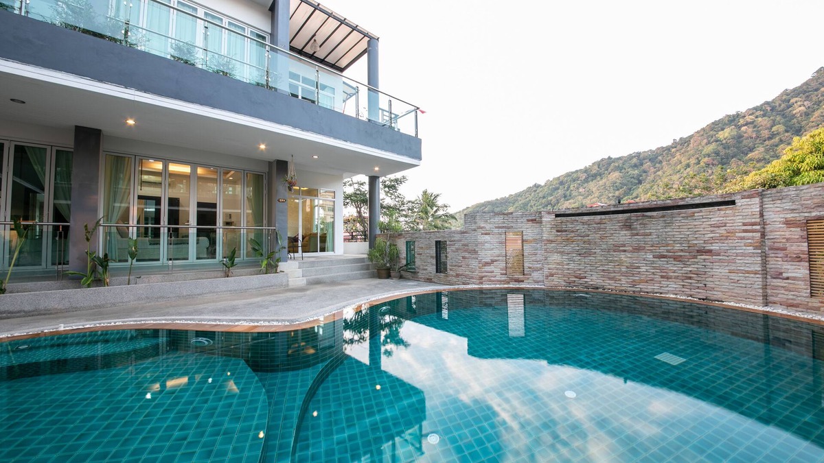 Kata Apartment | Spacious 2 Bedroom Apartment with Kitchen in Kata with Pool & Mountain View