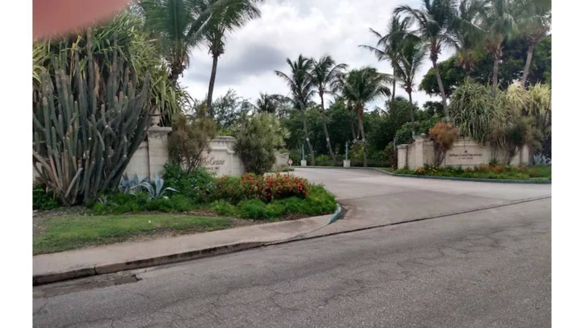 Ocean City House | Spacious 2 bedroom near Foul Bay with free parking