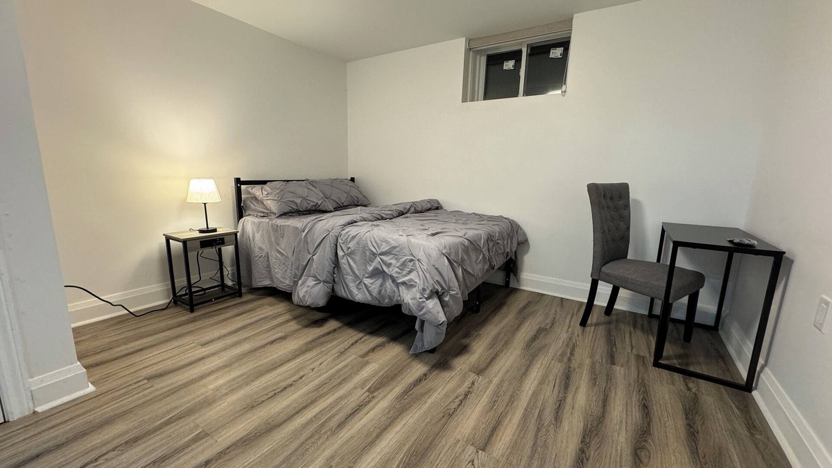 Wexford House | Spacious 2 bedroom, 2 bath suite