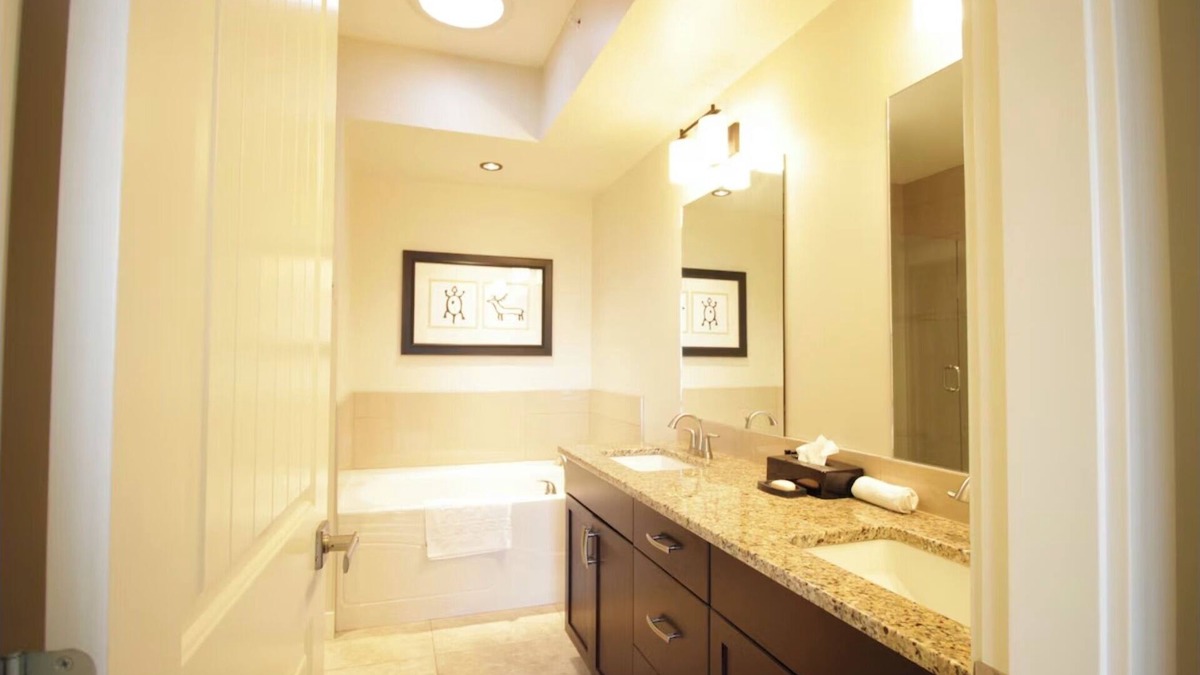 Okanagan-Similkameen House | Spacious 2-Bedroom Condo with Incredible Views in Osoyoos