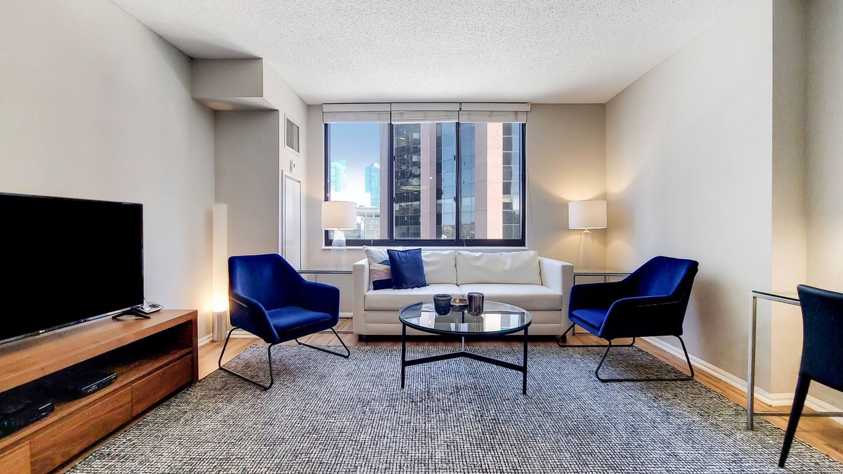 White Plains Apartment | Spacious 2 Bedroom, 40-Min Train to Midtown NYC