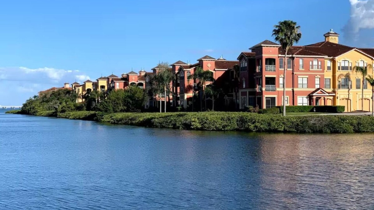 Clearwater Condo | Spacious, 2 king bedrooms, ground floor condo in Grand Venezia Resort + Garage!
