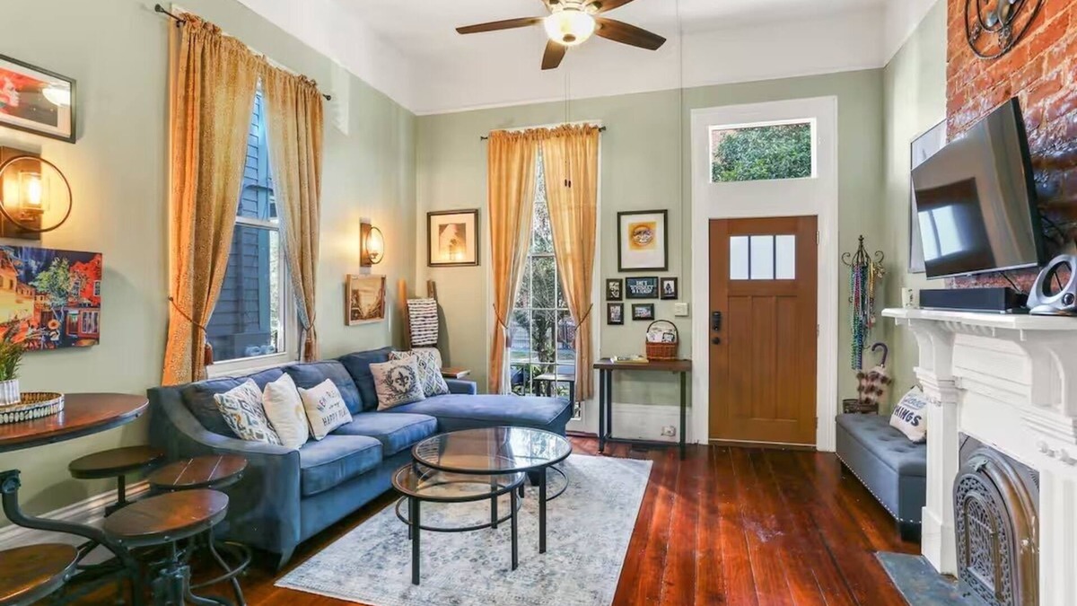 Touro Condo | Spacious 2BR/2BA Uptown Condo - Walk to Magazine St. Dining, Shops & Streetcar