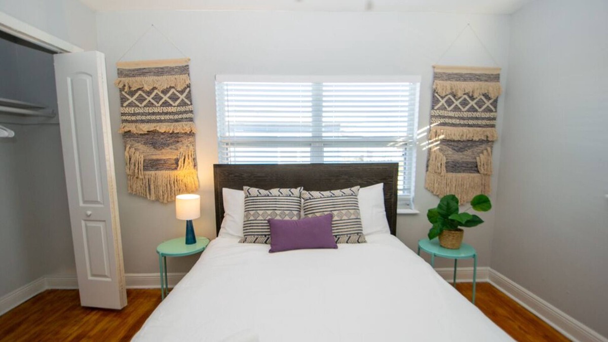 Virginia Park Apartment | Spacious 2BR by Virginia Park Neighborhood
