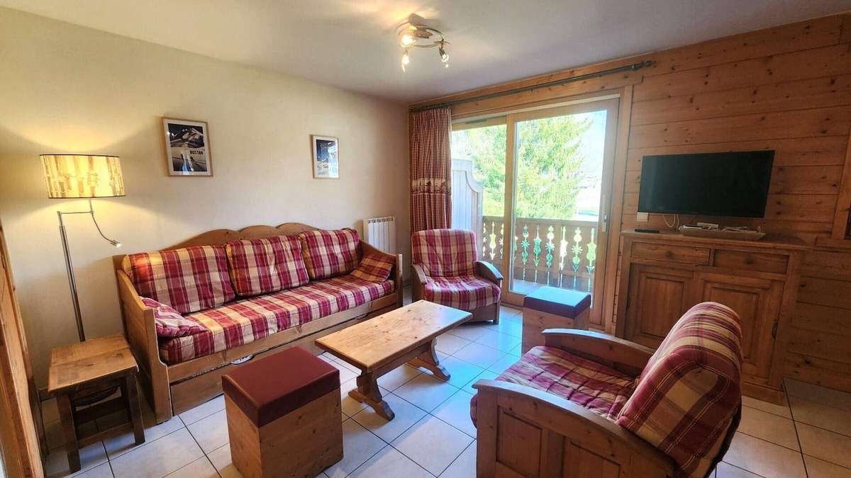 Samoens Apartment | Spacious 2BR + Cabin Near Ski Lifts, Lake, Pool - Résidence le Pas au Loup
