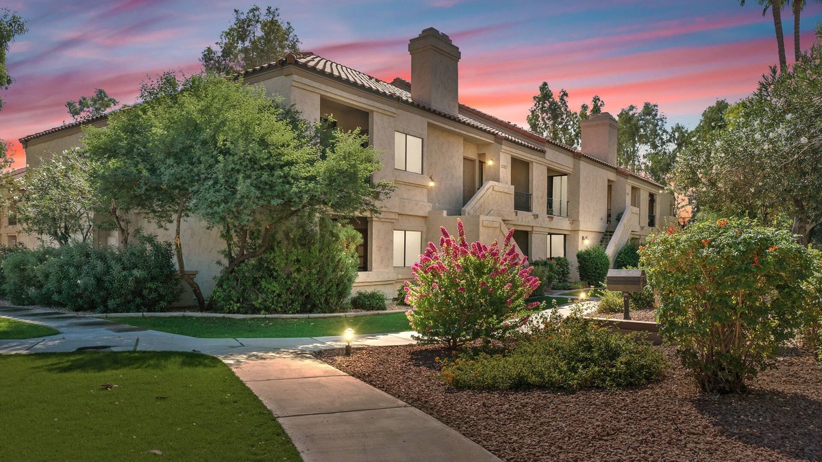 Scottsdale Ranch Condo | Spacious 2BR Condo with Courtyard View