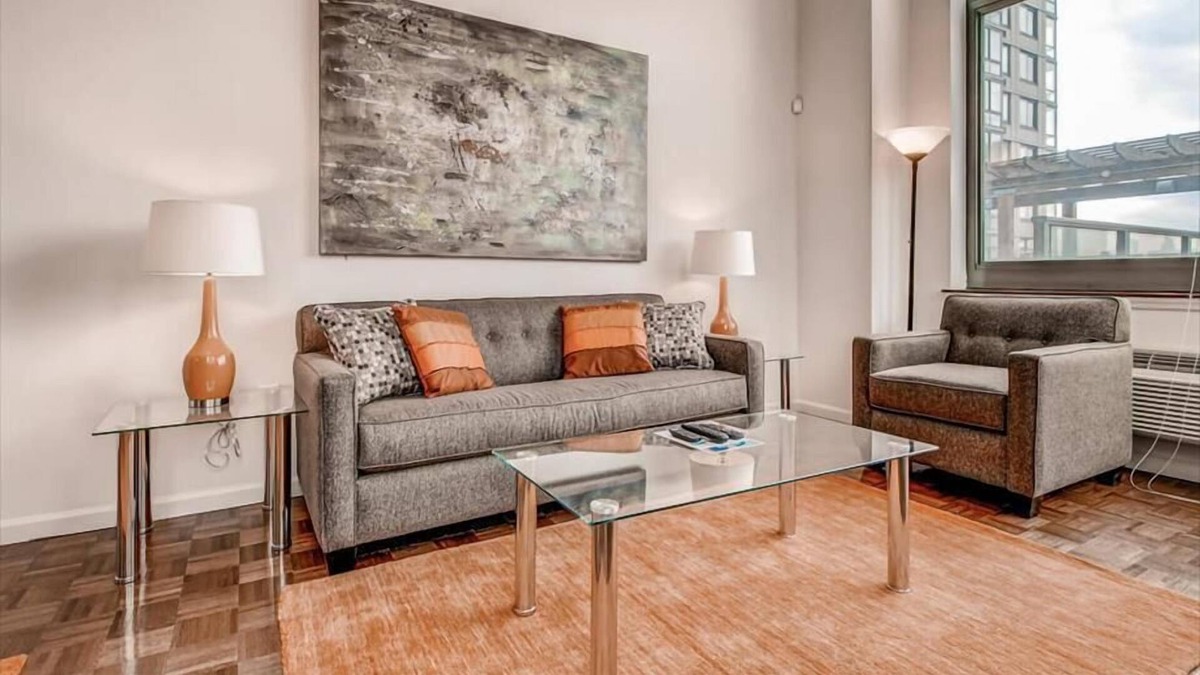 Hudson Exchange Apartment | Spacious 2BR | Full Kitchen | Minutes to PATH | Jersey City by GLS