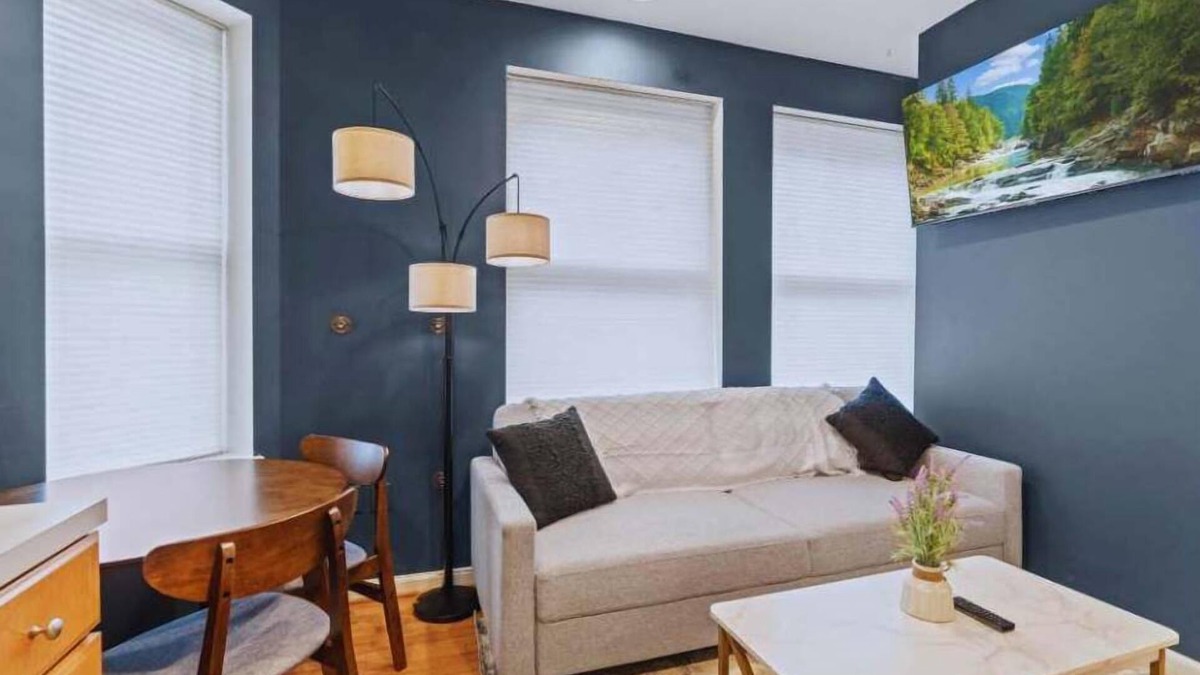 Rittenhouse Row Apartment | Spacious 2BR Gem | Prime Rittenhouse Area