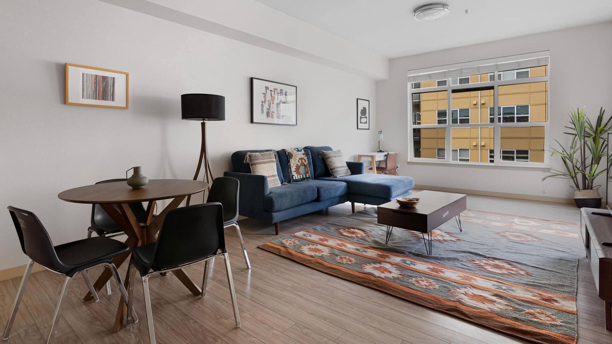 Bothell Apartment | Spacious 2BR in Bothell with Onsite Amenities