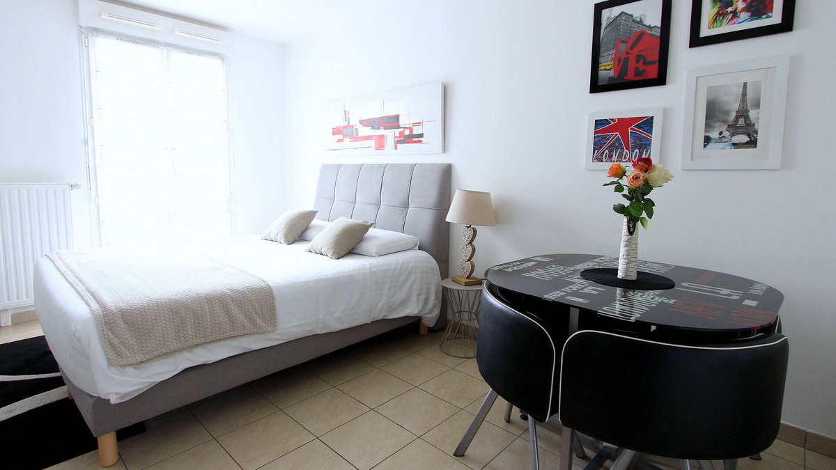 Serris Apartment | Spacious 2pax apartment Val d'Europe/Disneyland 10mn (TRIANONS 1)
