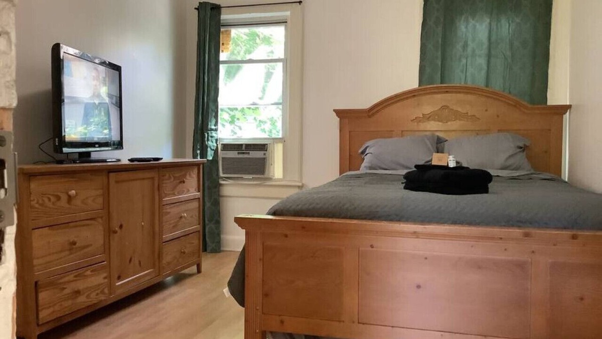 Johnson City Apartment | Spacious 3 bed by Wilson Lourdes Hospitals Vestal NY