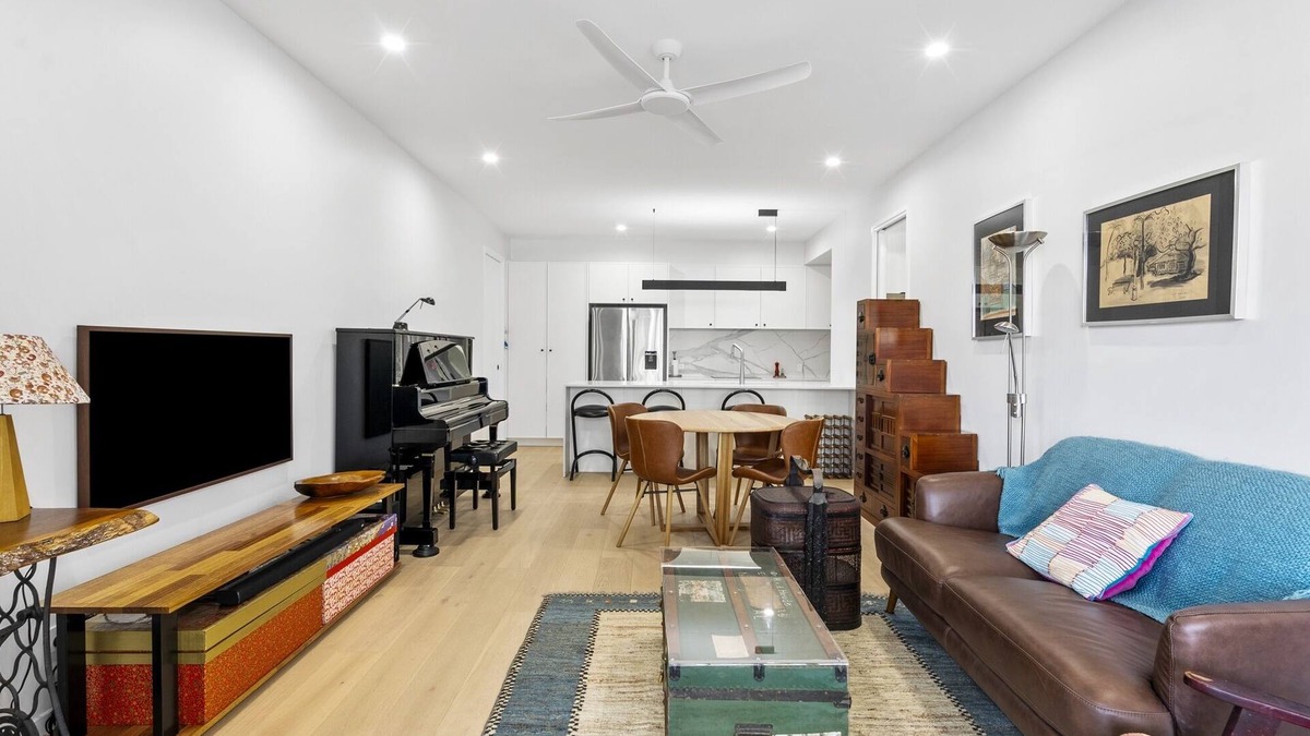 Clayfield House | Spacious 3-Bed Clayfield House with Patio and BBQ