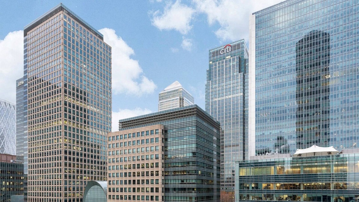 Limehouse Apartment | Spacious 3-Bed Flat, Canary Wharf Views w/Parking