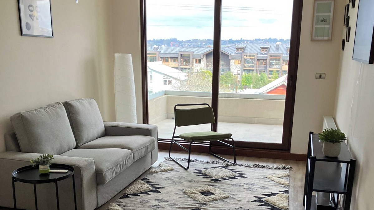 Puerto Varas Apartment | Spacious 3-bedroom apartment steps from Cerro Philippi and train station