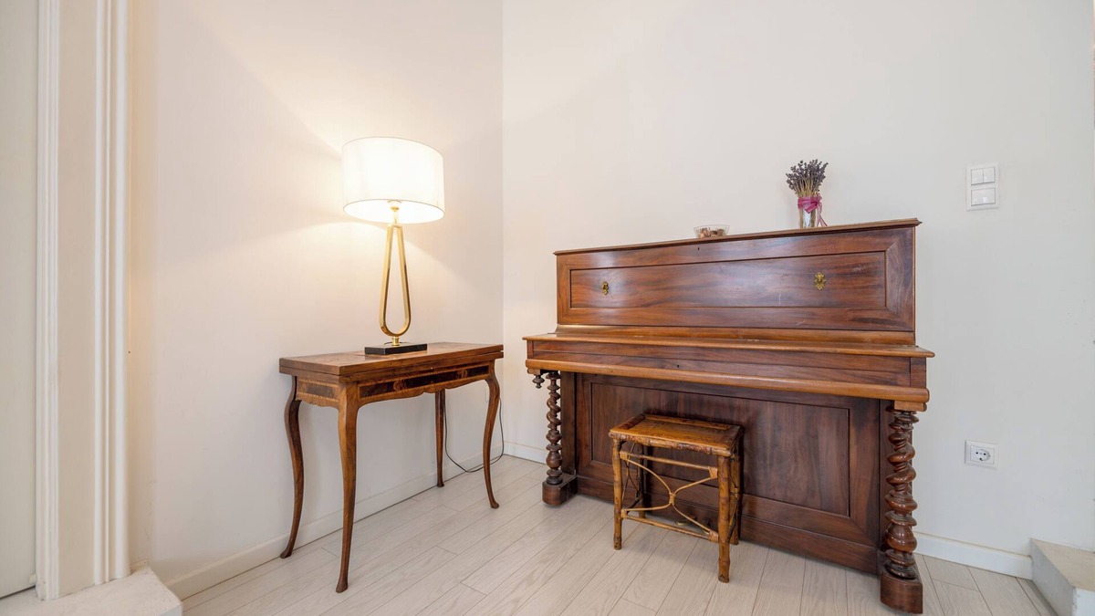Terezvaros Apartment | Spacious 3 bedroom, 3 ensuite bathroom elegant apartment near the Opera House