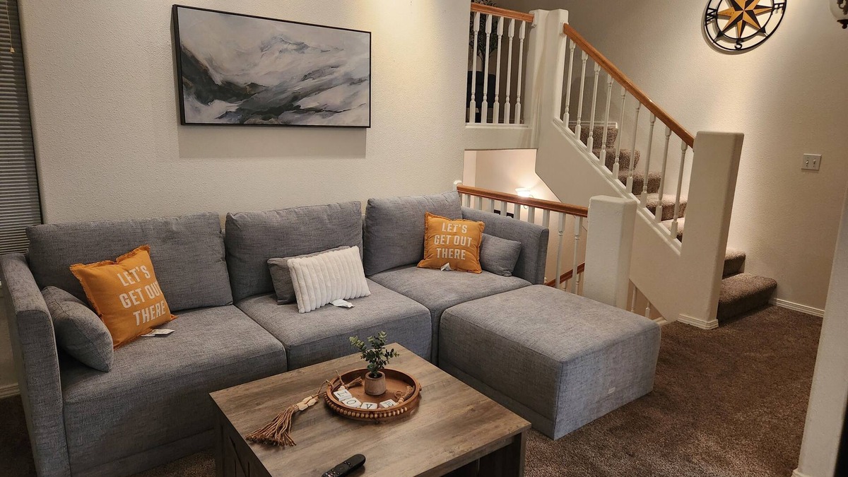 Campbell Park Apartment | Spacious 3-bedroom apartment in Beautiful Anchorage Alaska