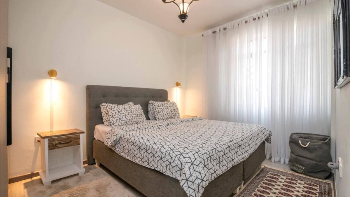 Kilimani Apartment | Spacious 3-bedroom apartment in Nairobi with fitness room near CBD-Sandalwood