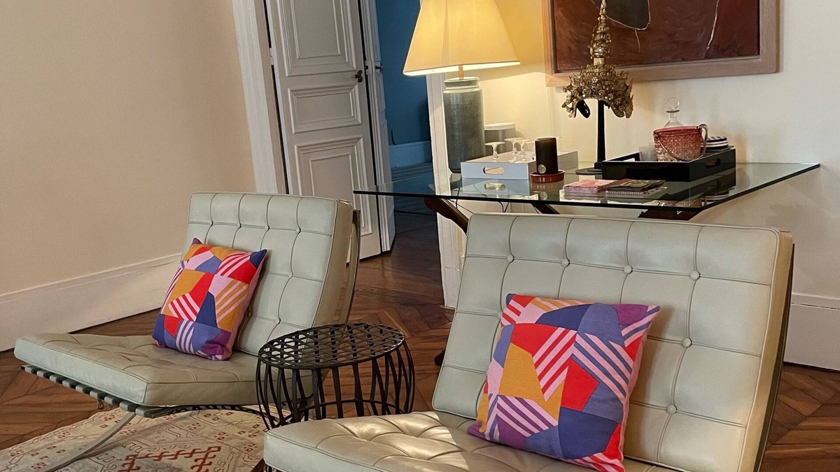 Quartier du Faubourg-Montmartre Apartment | Spacious 3-bedroom apartment near Grands Boulevards in Paris