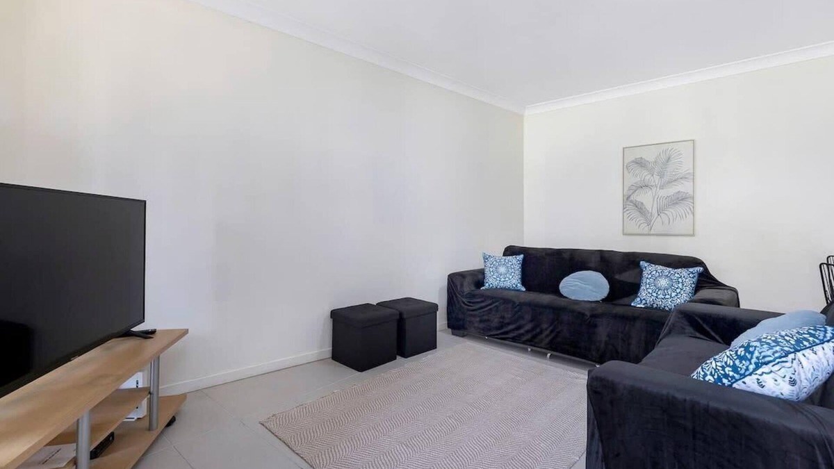 West End Apartment | Spacious 3 Bedroom apartment in St Lucia