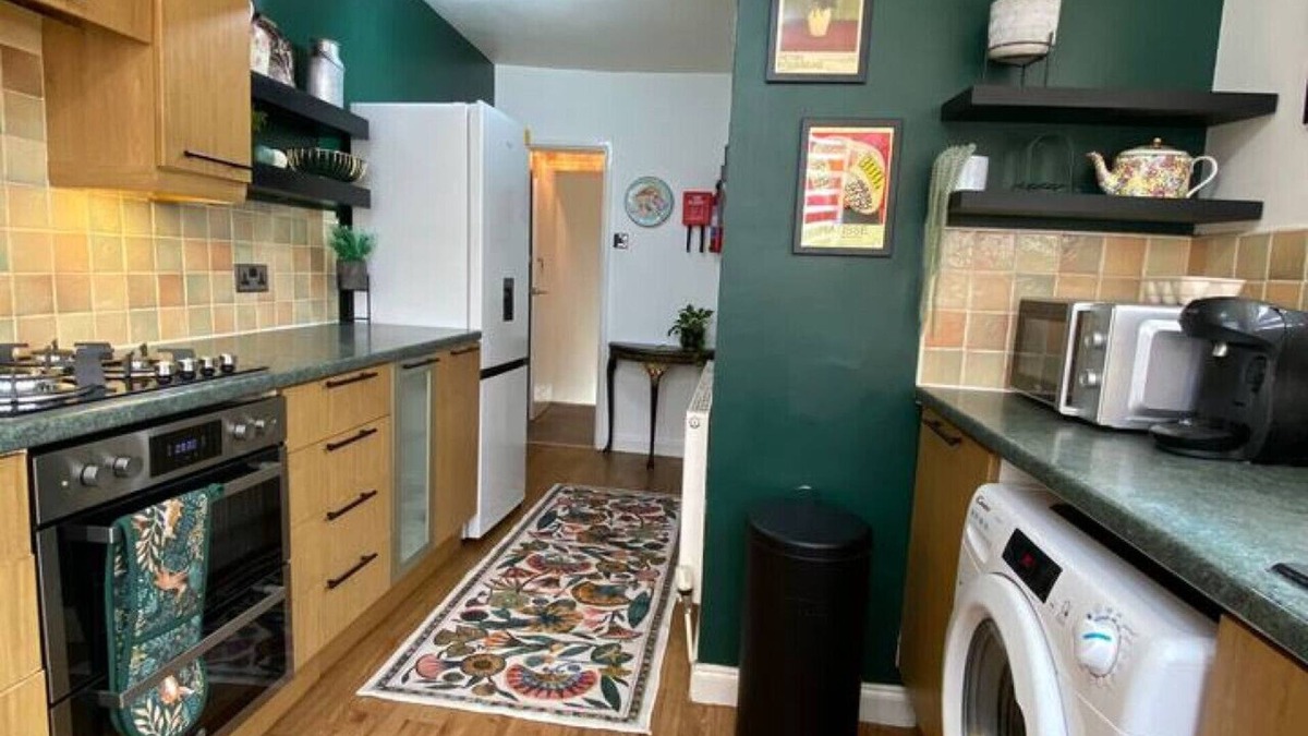 Poulton-le-Fylde Apartment | Spacious 3-bedroom home with views and quick access to the seaside