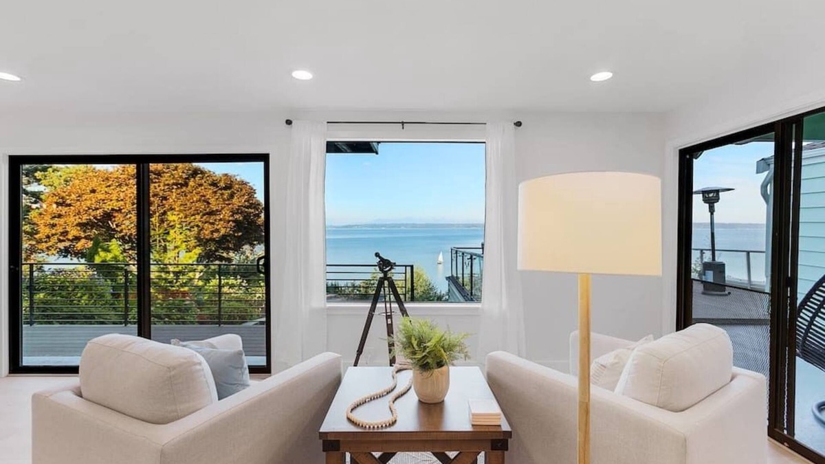 Camano Island House | Spacious 3-bedroom house with parking!