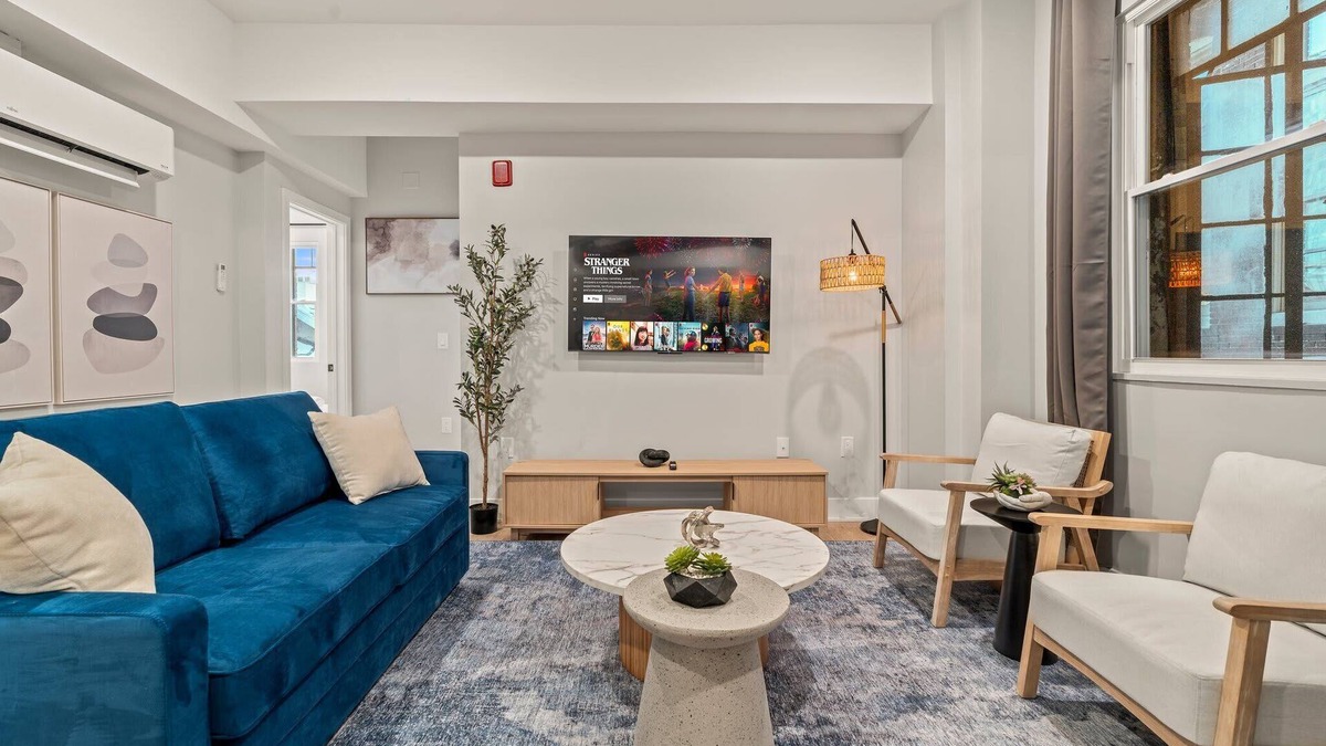 Center City Apartment | Spacious 3-Bedroom Retreat in Center City
