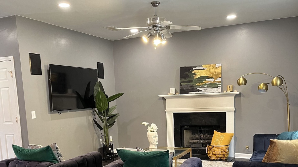 Ellenwood House | Spacious 3 Br 2.5 house with a Pool, Game and Movie Room