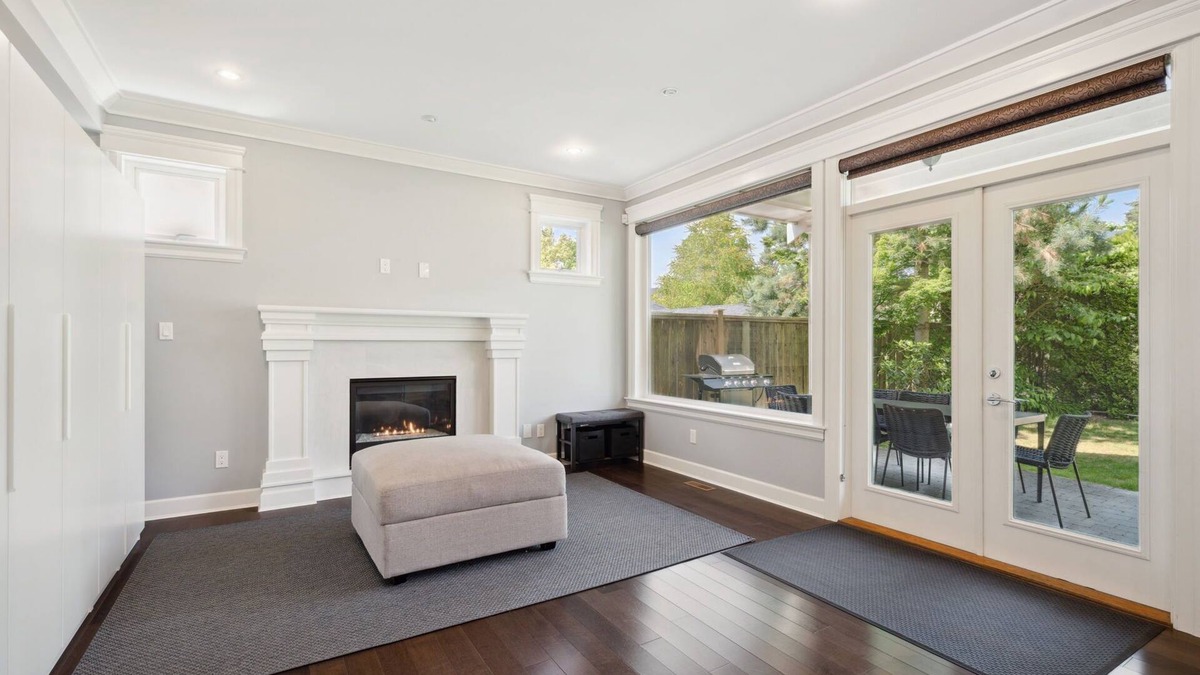 District of North Vancouver House | Spacious 3-Story North Vancouver Home: 4 Bedrooms, Gym, Ideal for Families