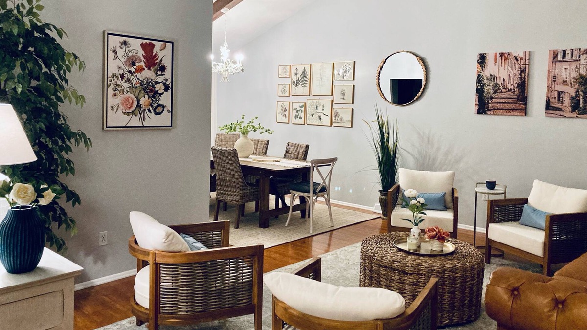 South Euclid House | Spacious 3BDR near Cleveland Clinic, UH, Case Western, Downtown Cleveland