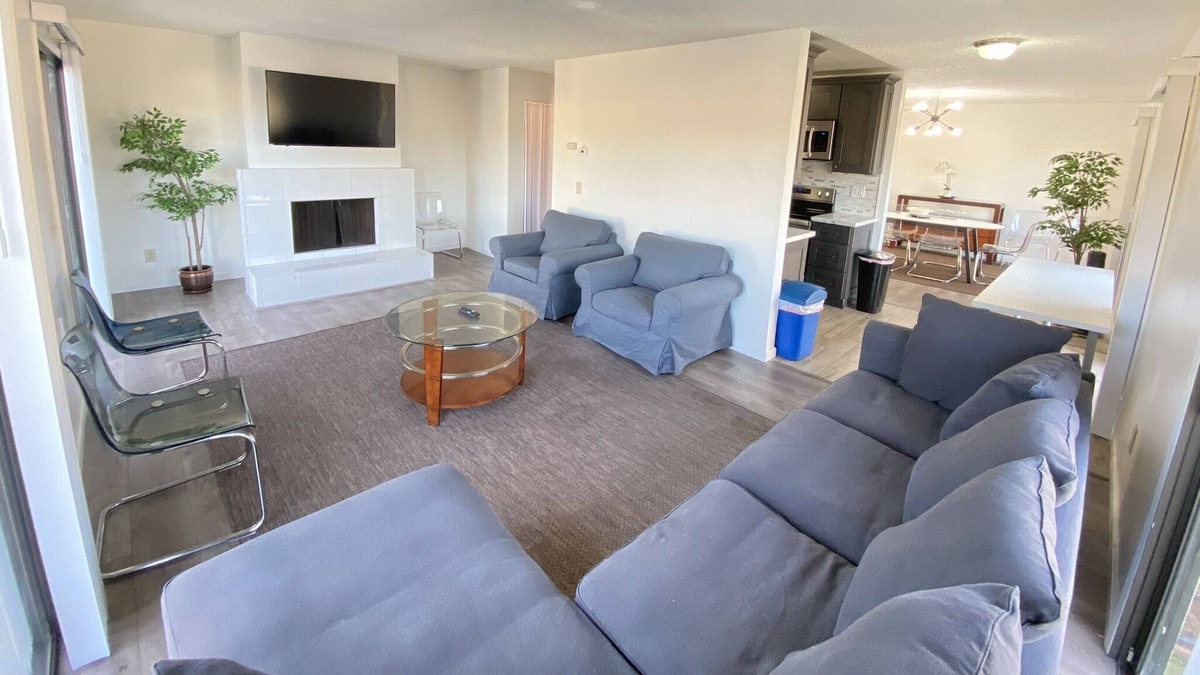 North and East Condo | Spacious 3br/1.5ba apt in downtown Richmond