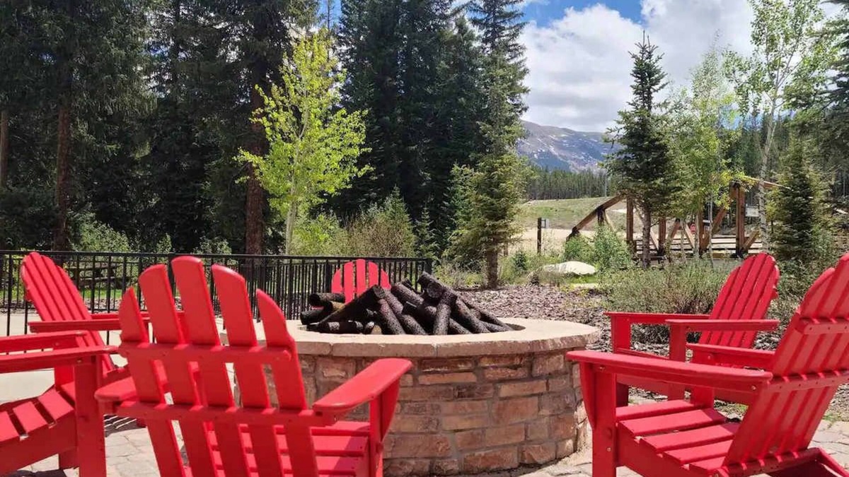 Fraser House | Spacious 3BR Fraser Townhome - Close to WP Resort