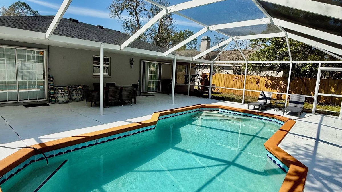 Lake Sarasota House | Spacious 3BR Home in Prime Location – Private Heated Pool & Hot Tub